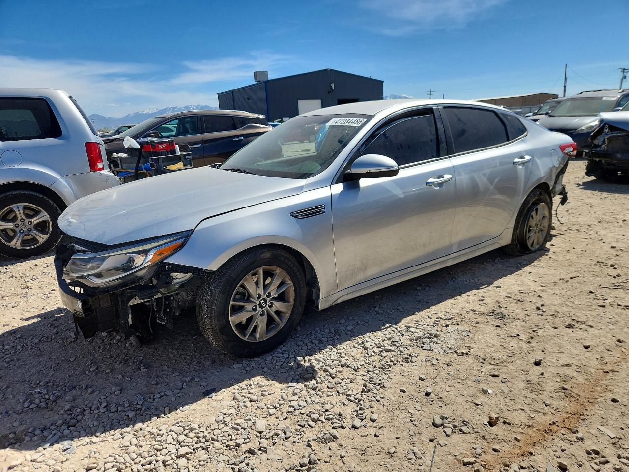 5XXGT4L36KG275134 · 2019 KIA OPTIMA