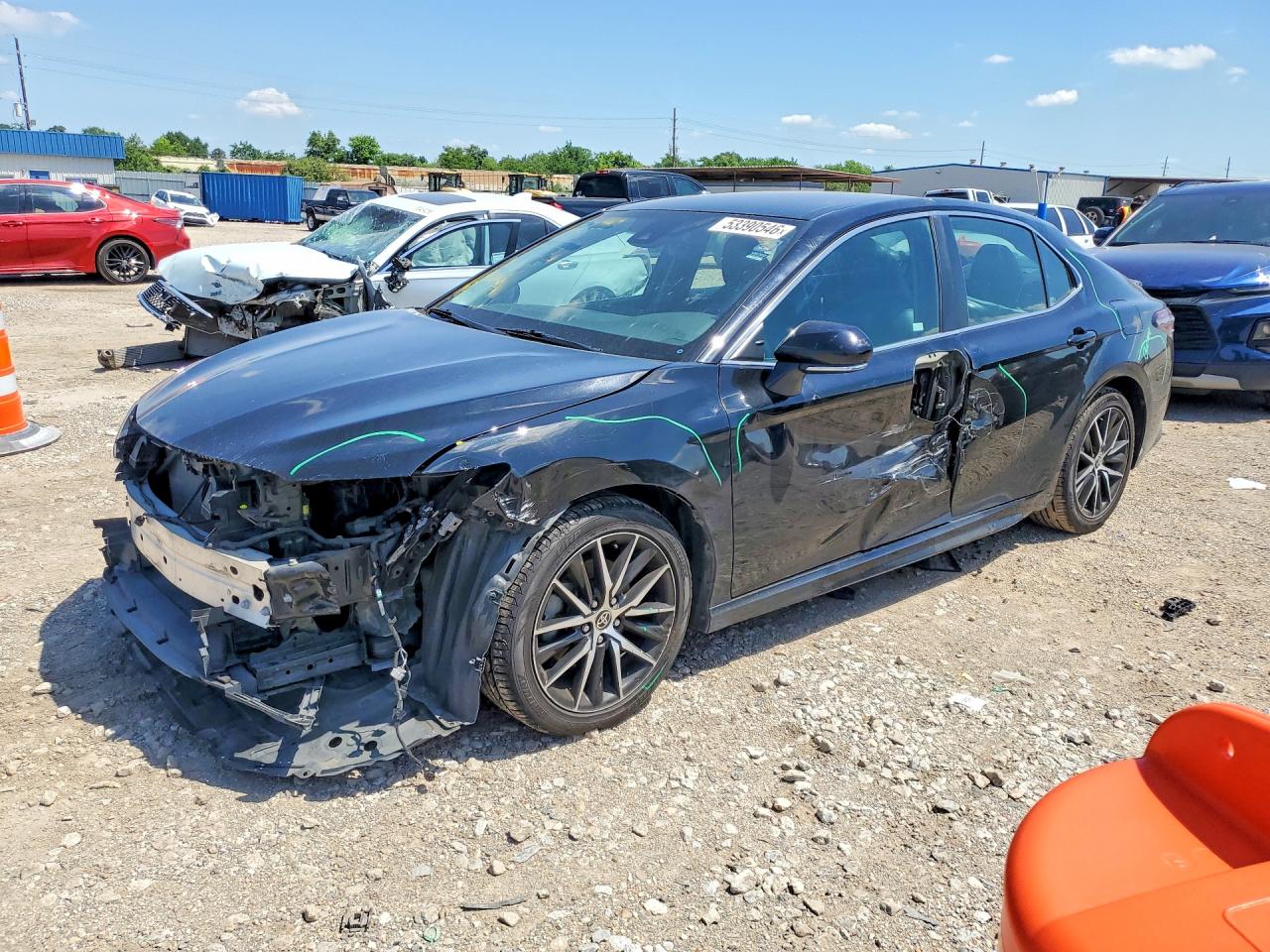 4T1G11AK2NU625304 · 2022 TOYOTA CAMRY