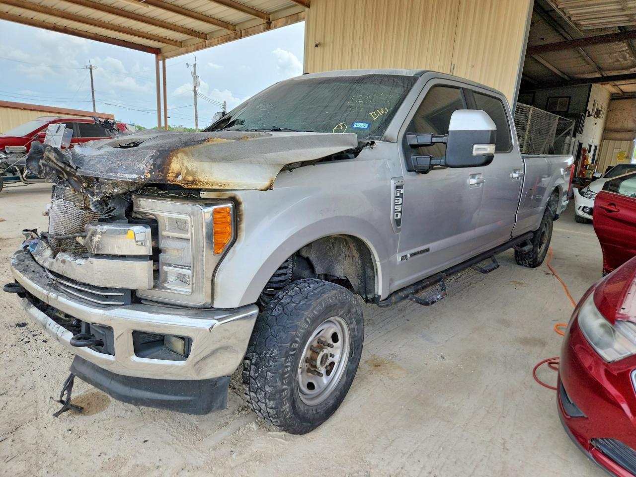 1FT8W3BT2HED17125 · 2017 FORD F350