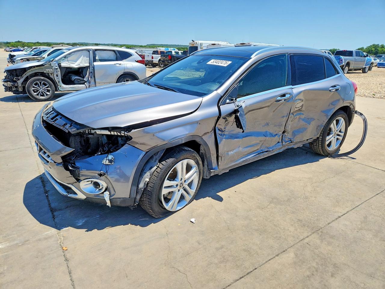 WDCTG4GB1KJ583953 · 2019 MERCEDES-BENZ GLA