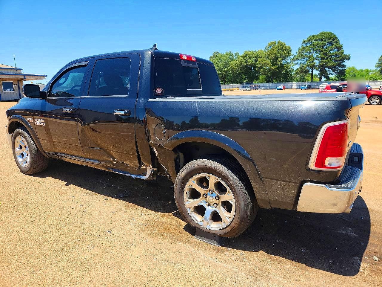 1C6RR7NT7JS160043 · 2018 RAM 1500 · 2/12