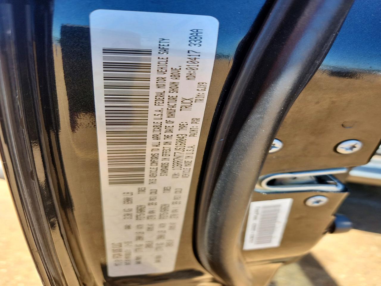 1C6RR7NT7JS160043 · 2018 RAM 1500 · 12/12