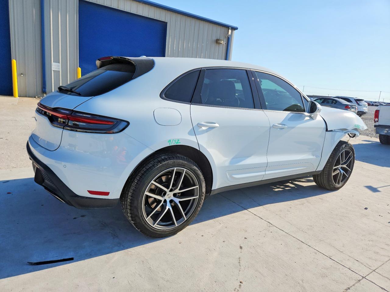 WP1AA2A53SLB03436 · 2025 PORSCHE MACAN · 3/14