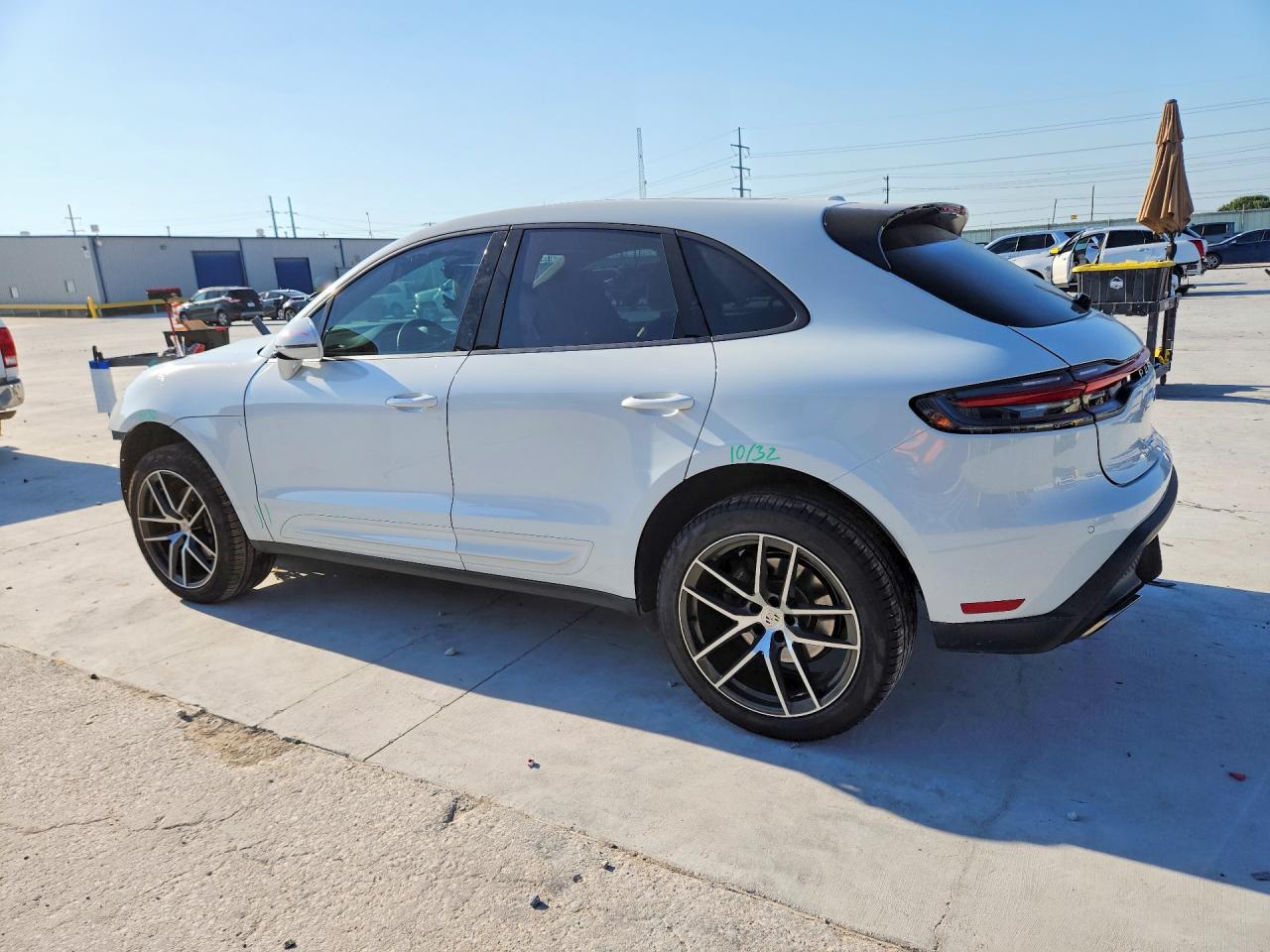 WP1AA2A53SLB03436 · 2025 PORSCHE MACAN · 2/14