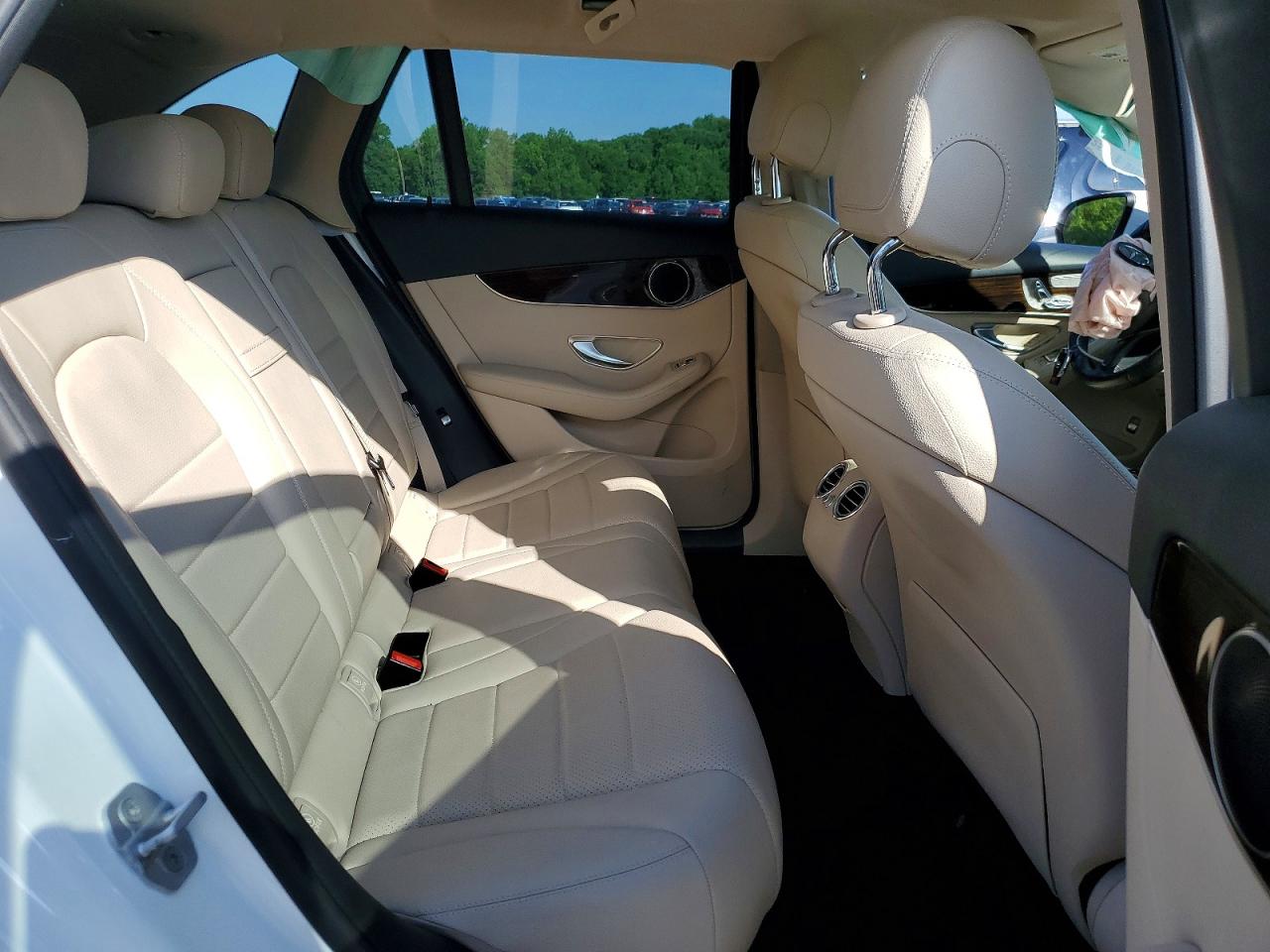 WDC0G4JB0GF007986 · 2016 MERCEDES-BENZ GLC · 10/12