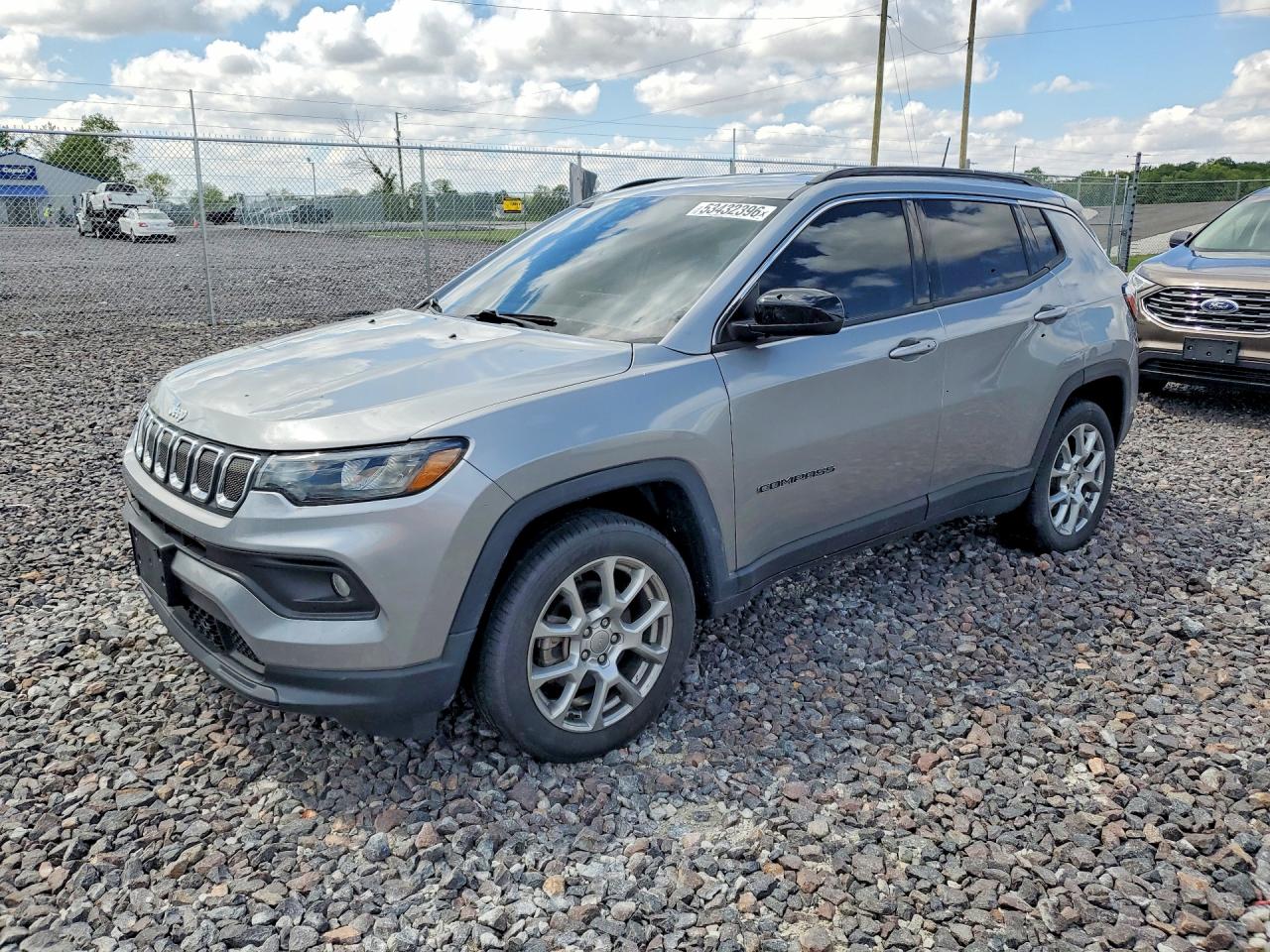 3C4NJDFB9NT195609 · 2022 JEEP COMPASS