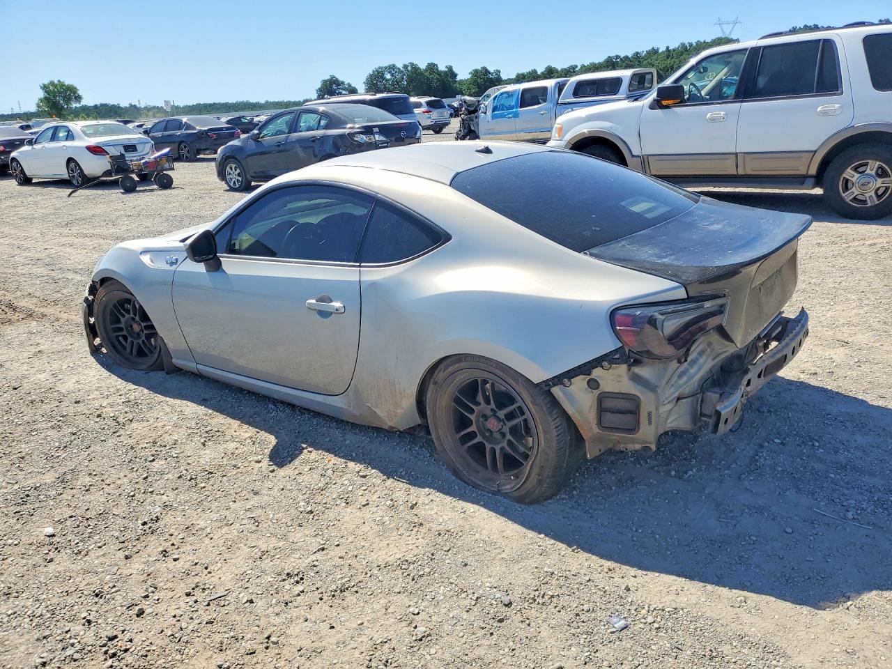 JF1ZNAA19D1729058 · 2013 SCION FR-S · 2/12