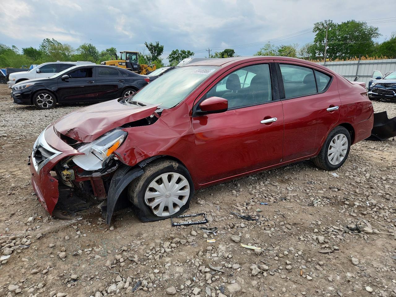 3N1CN7AP7KL825853 · 2019 NISSAN VERSA