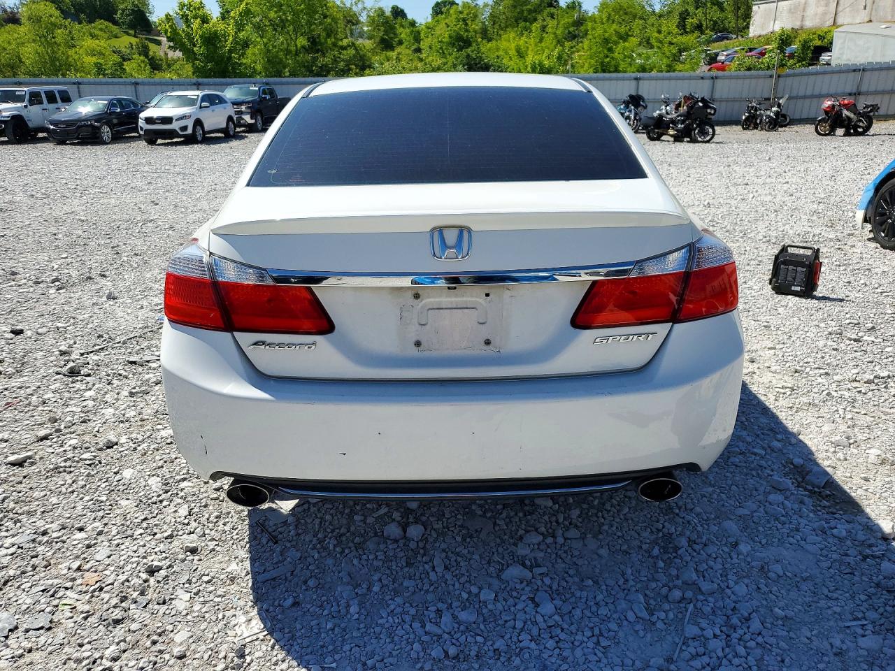 1HGCR2F59FA102225 · 2015 HONDA ACCORD · 6/13
