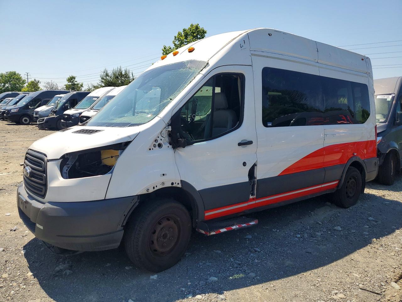 1FTBW2XM0JKB53155 · 2018 FORD TRANSIT