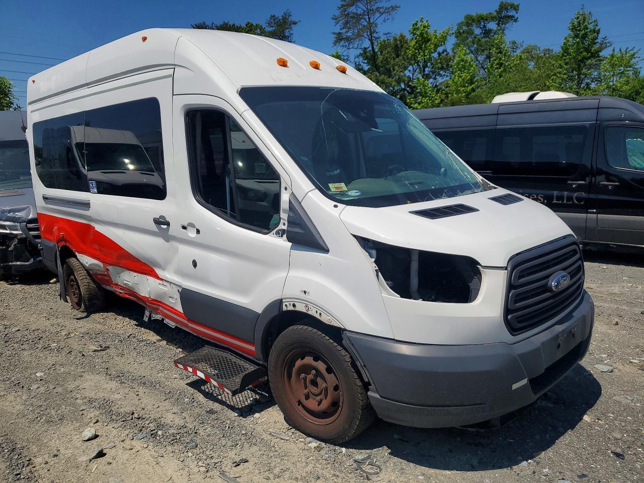 1FTBW2XM0JKB53155 · 2018 FORD TRANSIT · 4/13