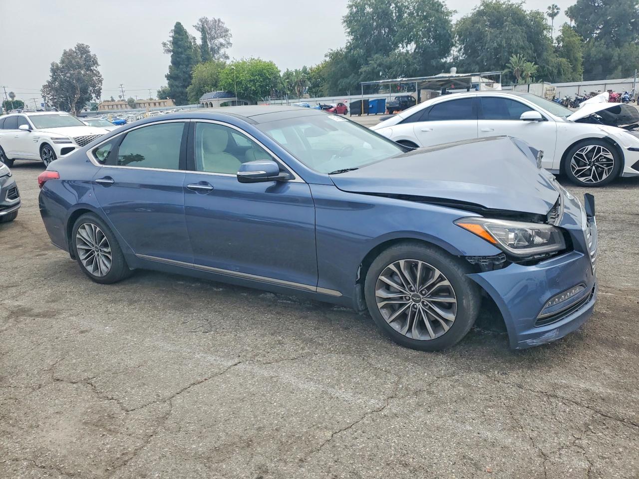 KMHGN4JE4GU111263 · 2016 HYUNDAI GENESIS · 4/12