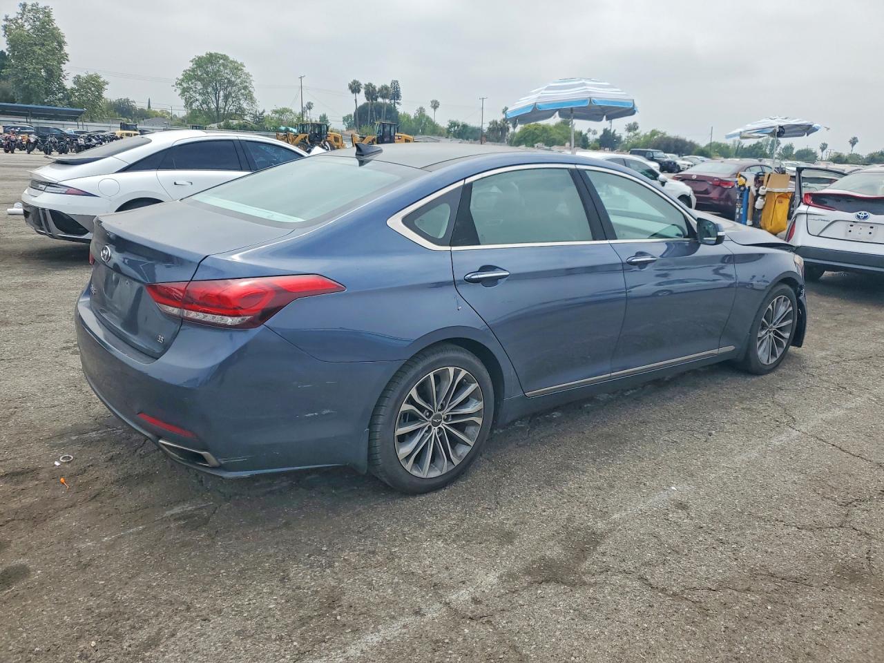 KMHGN4JE4GU111263 · 2016 HYUNDAI GENESIS · 3/12