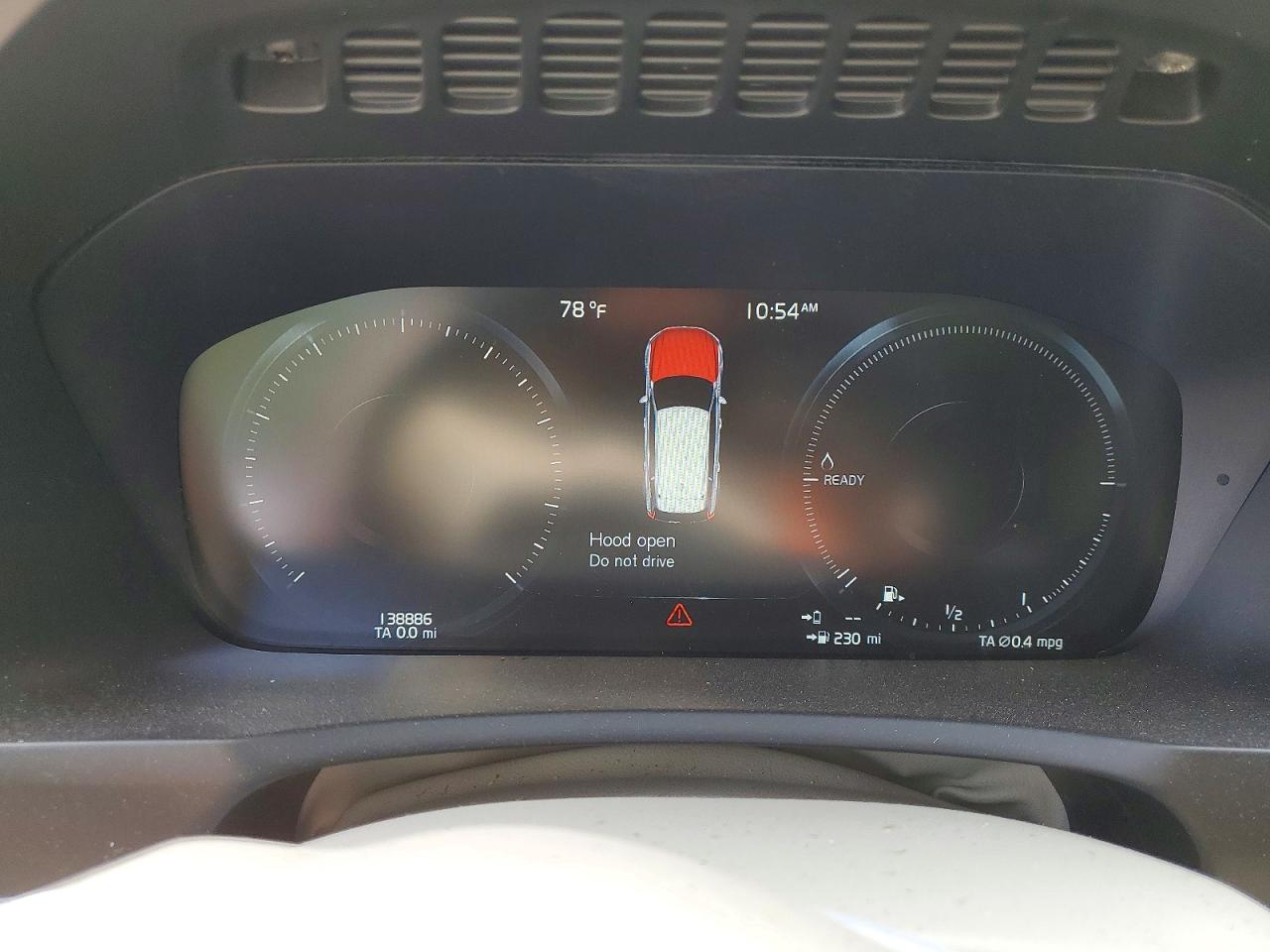 YV4BC0PK4G1089869 · 2016 VOLVO XC90 · 9/13