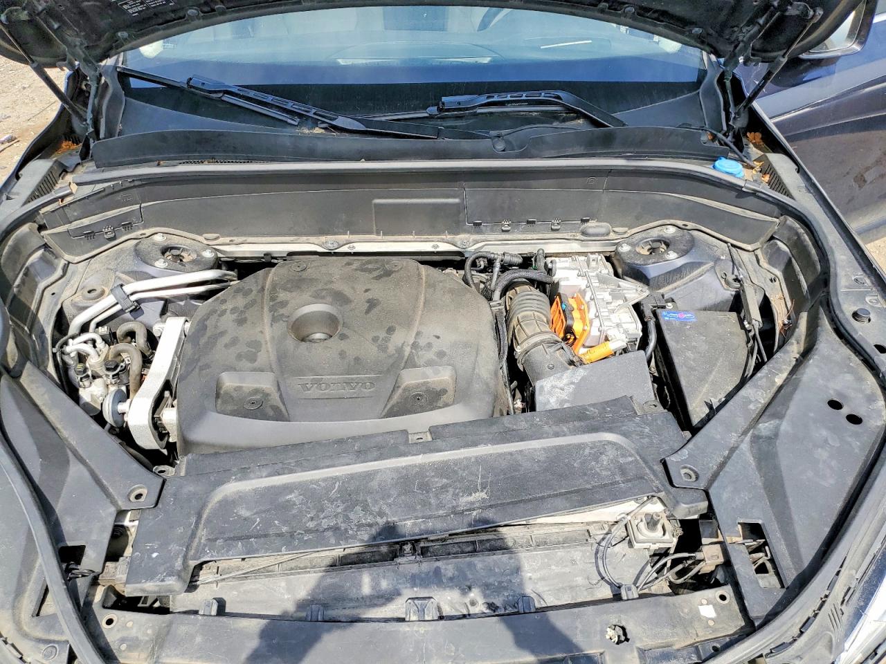 YV4BC0PK4G1089869 · 2016 VOLVO XC90 · 12/13