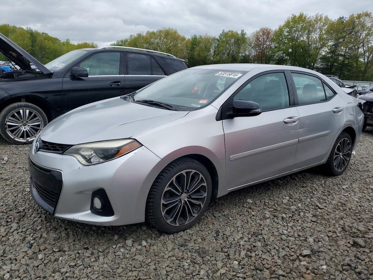 2015 TOYOTA COROLLA