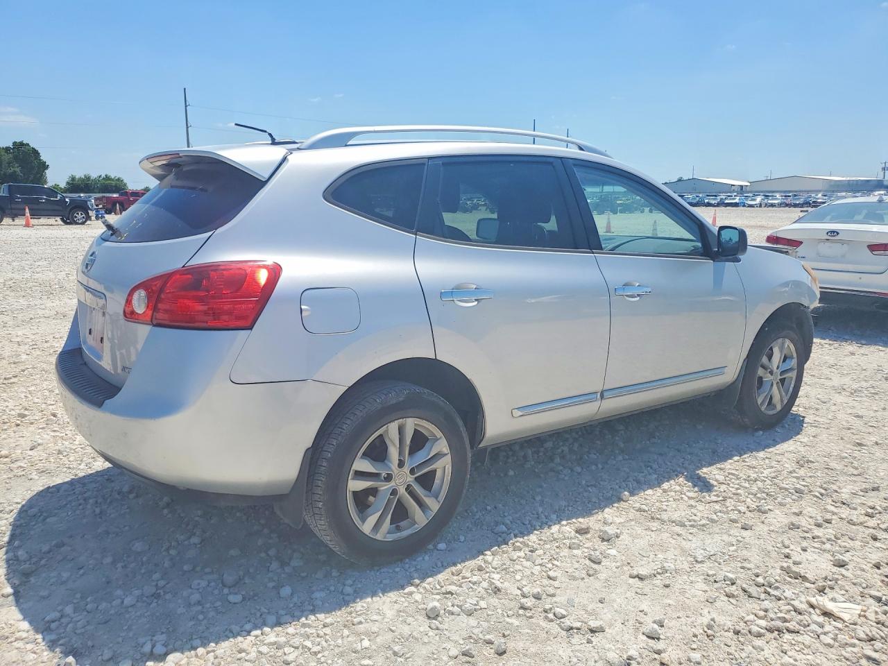 JN8AS5MV7FW760826 · 2015 NISSAN ROGUE SELECT · 3/14