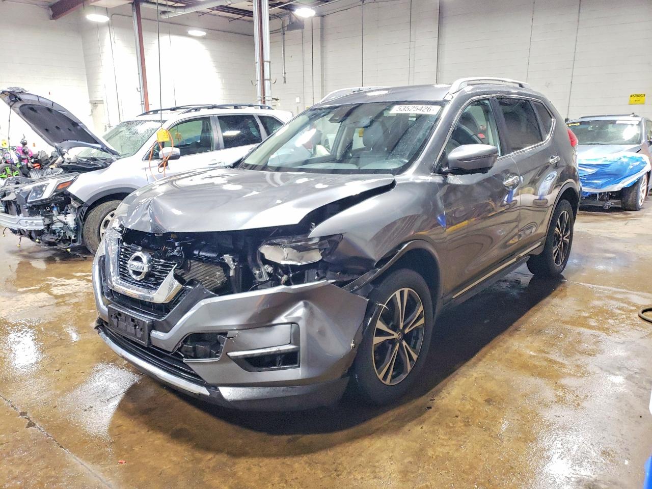 JN8AT2MV3HW002710 · 2017 NISSAN ROGUE