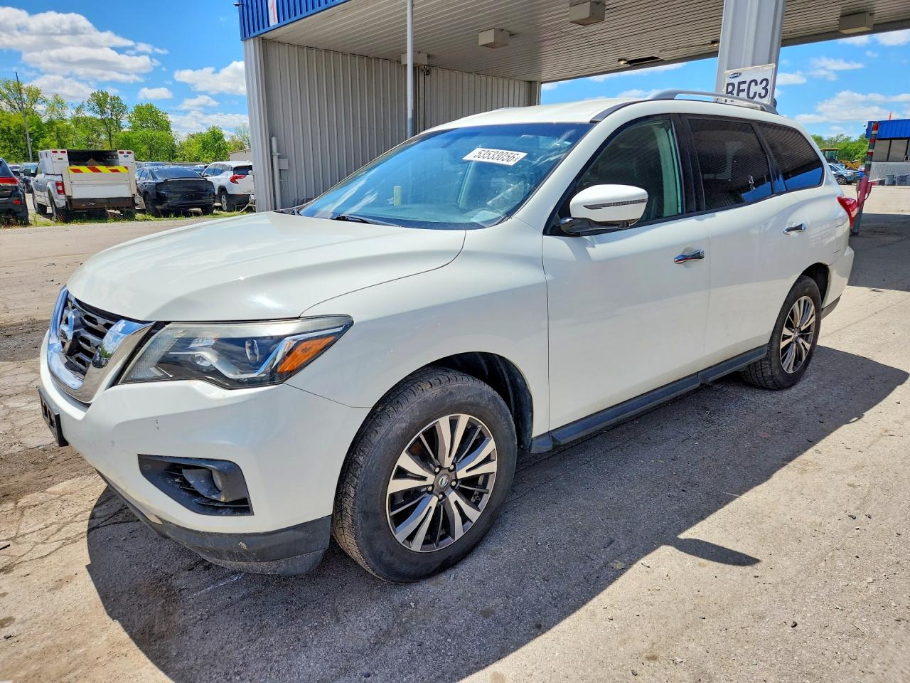 5N1DR2MMXHC675425 · 2017 NISSAN PATHFINDER