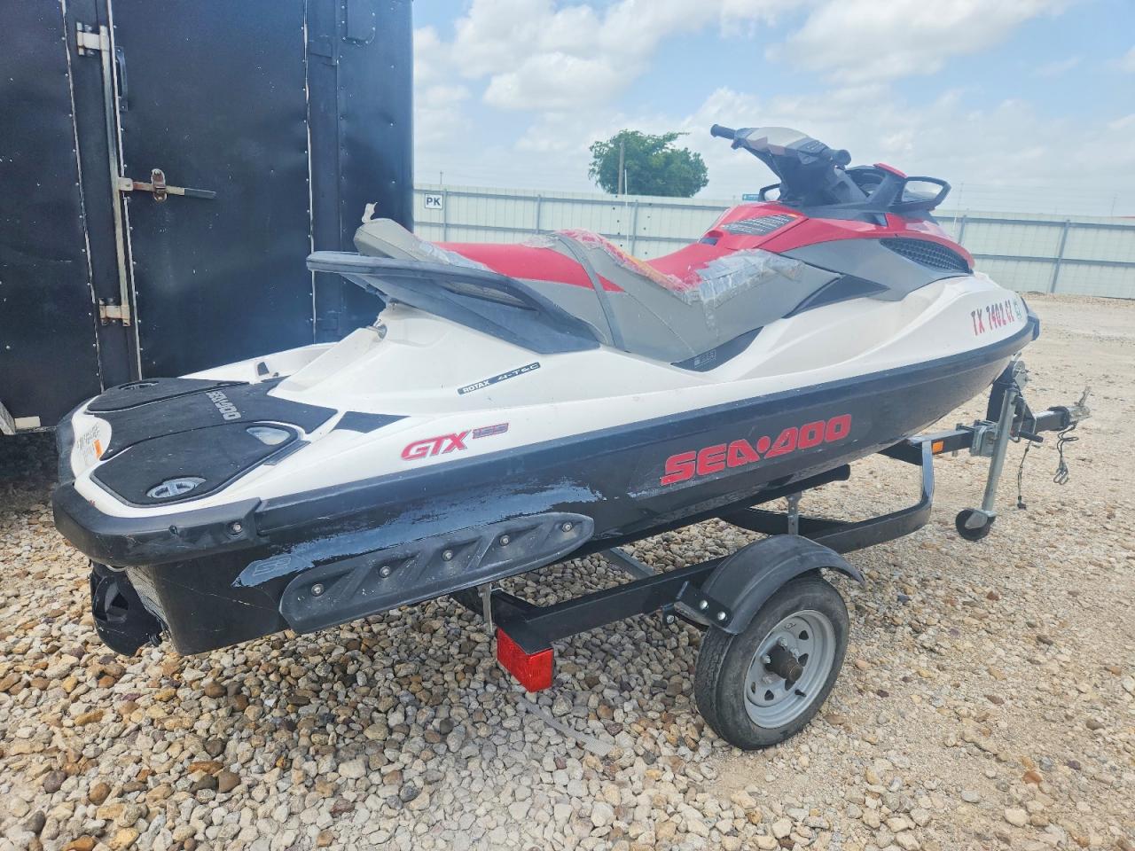 CAYDV16291D010 · 2017 SEA DO JET SKI · 4/10