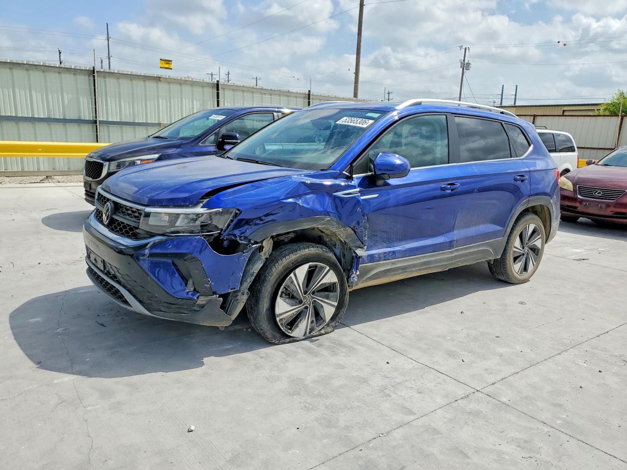 3VVVX7B22RM015961 · 2024 VOLKSWAGEN TAOS