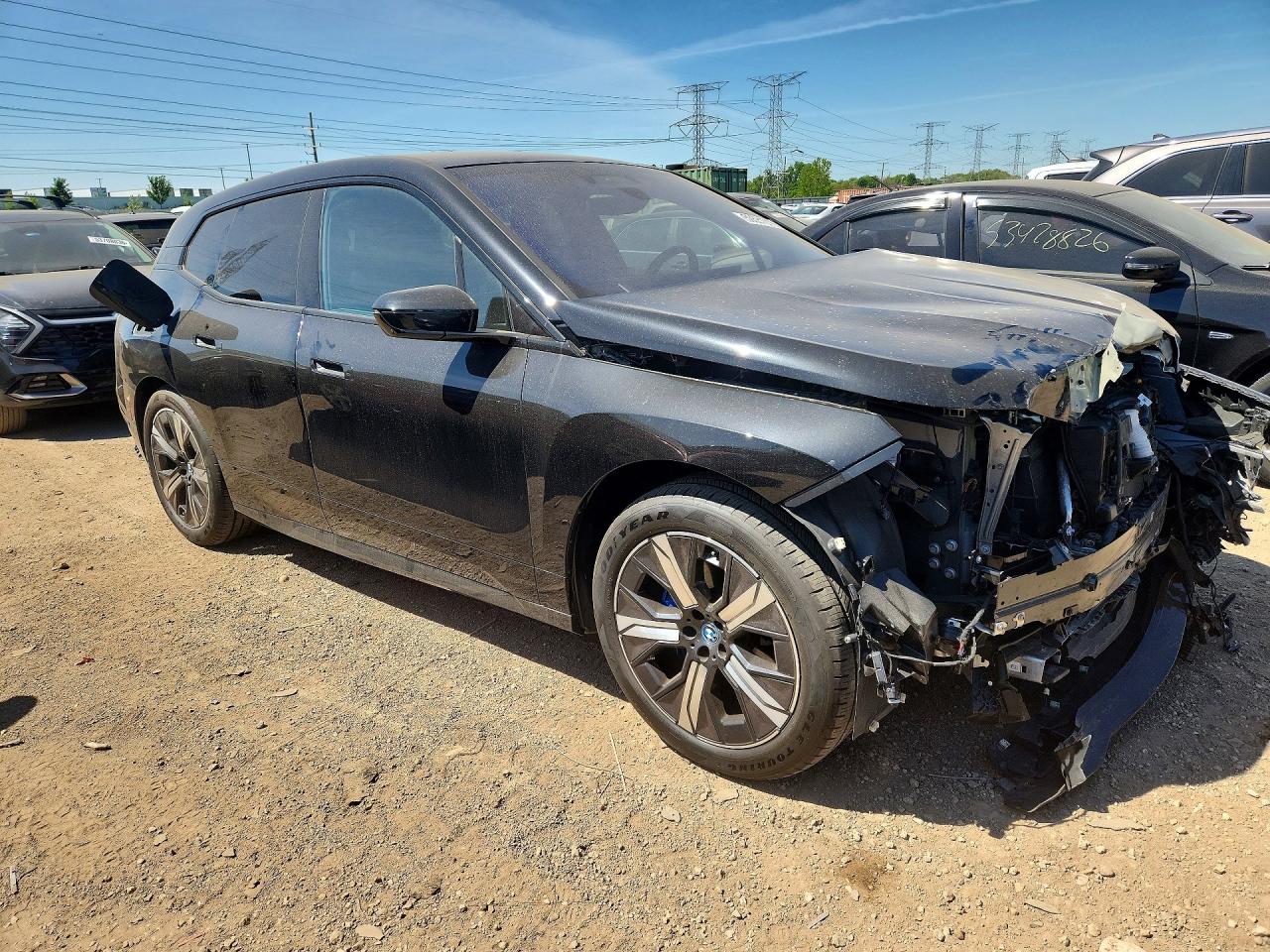 WB533CF02SCS80918 · 2025 BMW IX · 4/13