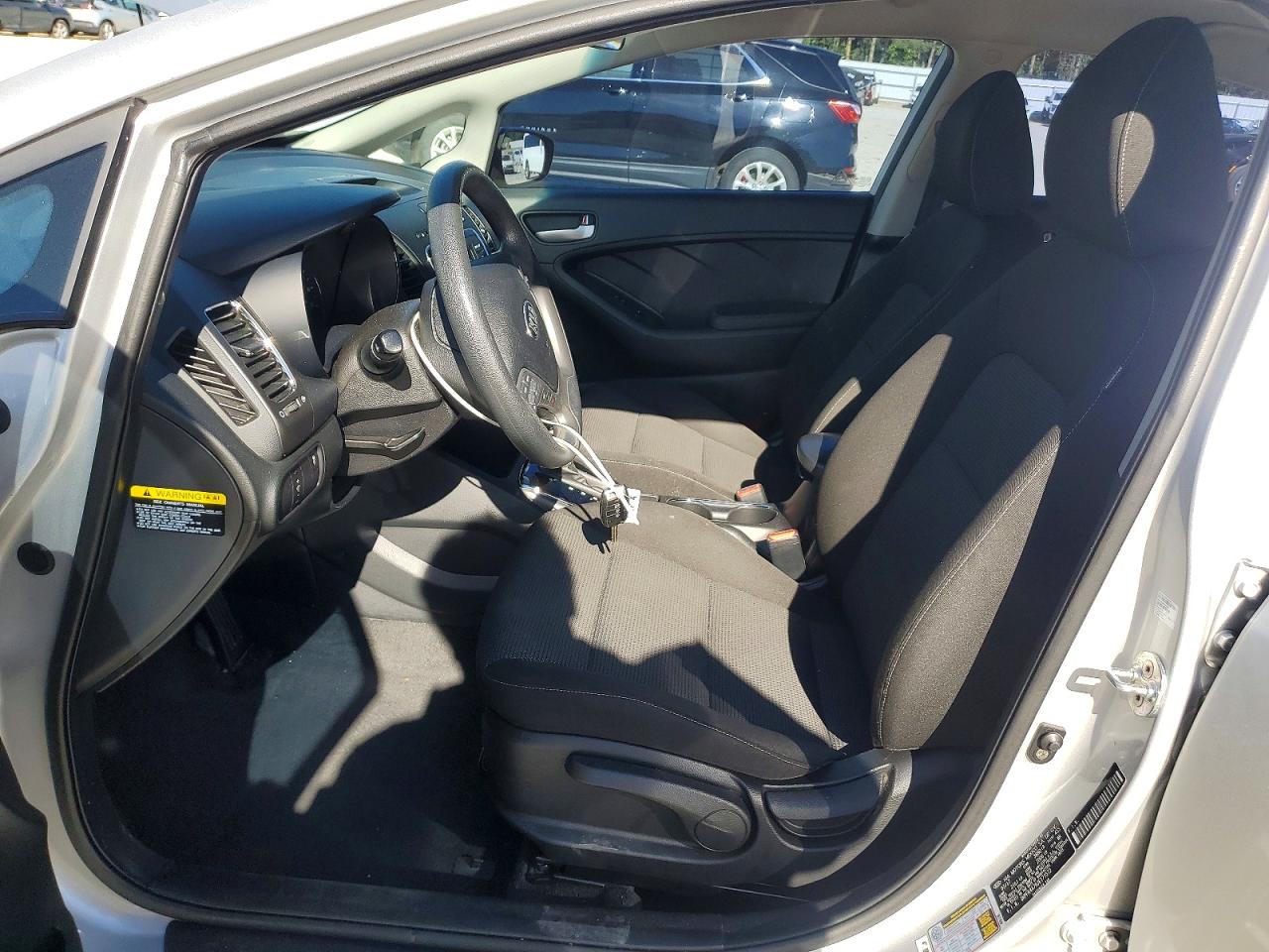 3KPFK4A79JE171572 · 2018 KIA FORTE · 7/12