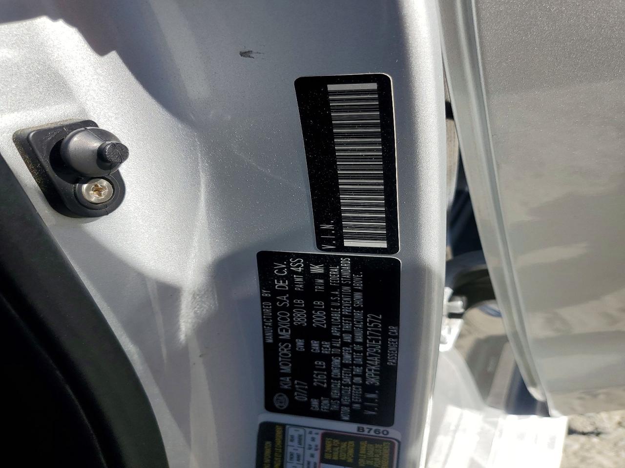 3KPFK4A79JE171572 · 2018 KIA FORTE · 12/12