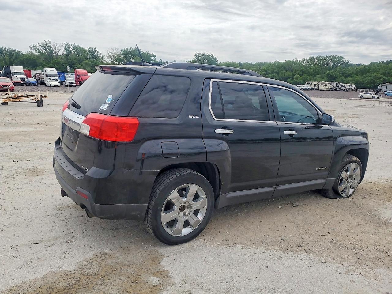 2GKFLWE34E6368062 · 2014 GMC TERRAIN · 3/13