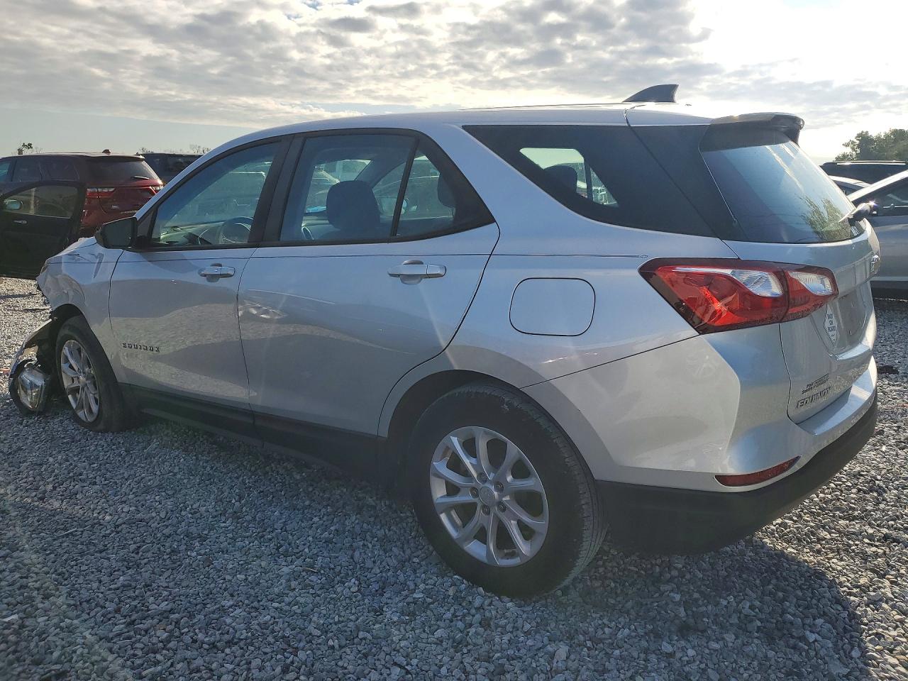 3GNAXHEVXLS633662 · 2020 CHEVROLET EQUINOX · 2/13