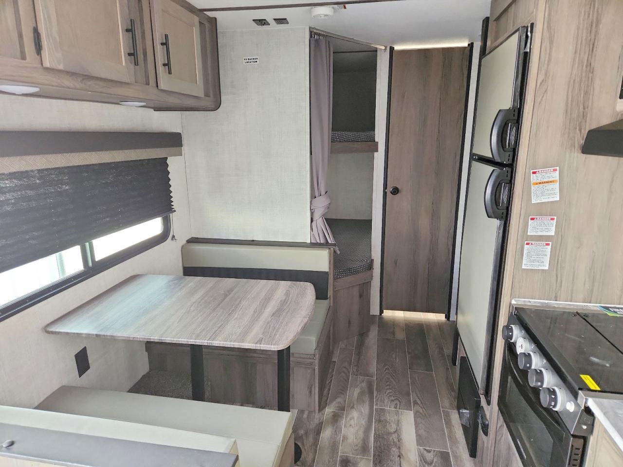 1NL1G2720N6014000 · 2022 GULF STREAM AMERI-LITE · 6/10