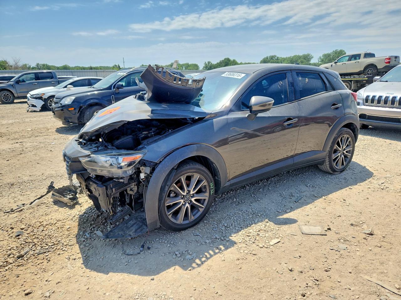 JM1DKFC72H0160268 · 2017 MAZDA CX-3
