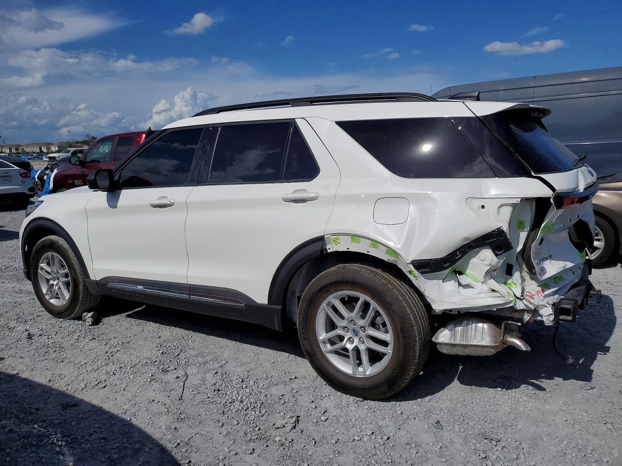 1FMUK7DH1SGC39616 · 2025 FORD EXPLORER · 2/14