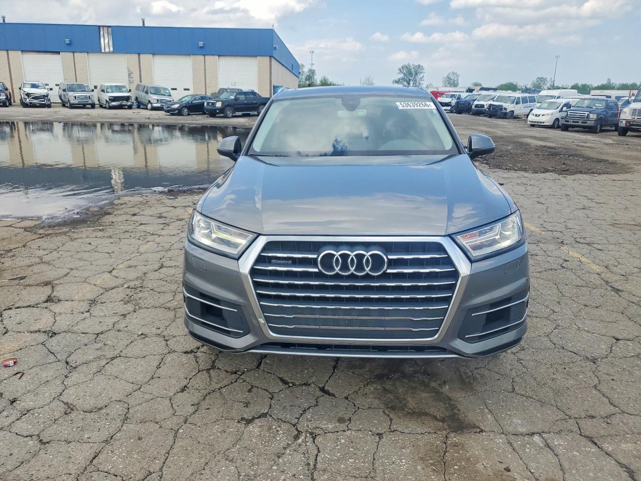 WA1LAAF71HD001547 · 2017 AUDI Q7 · 5/13