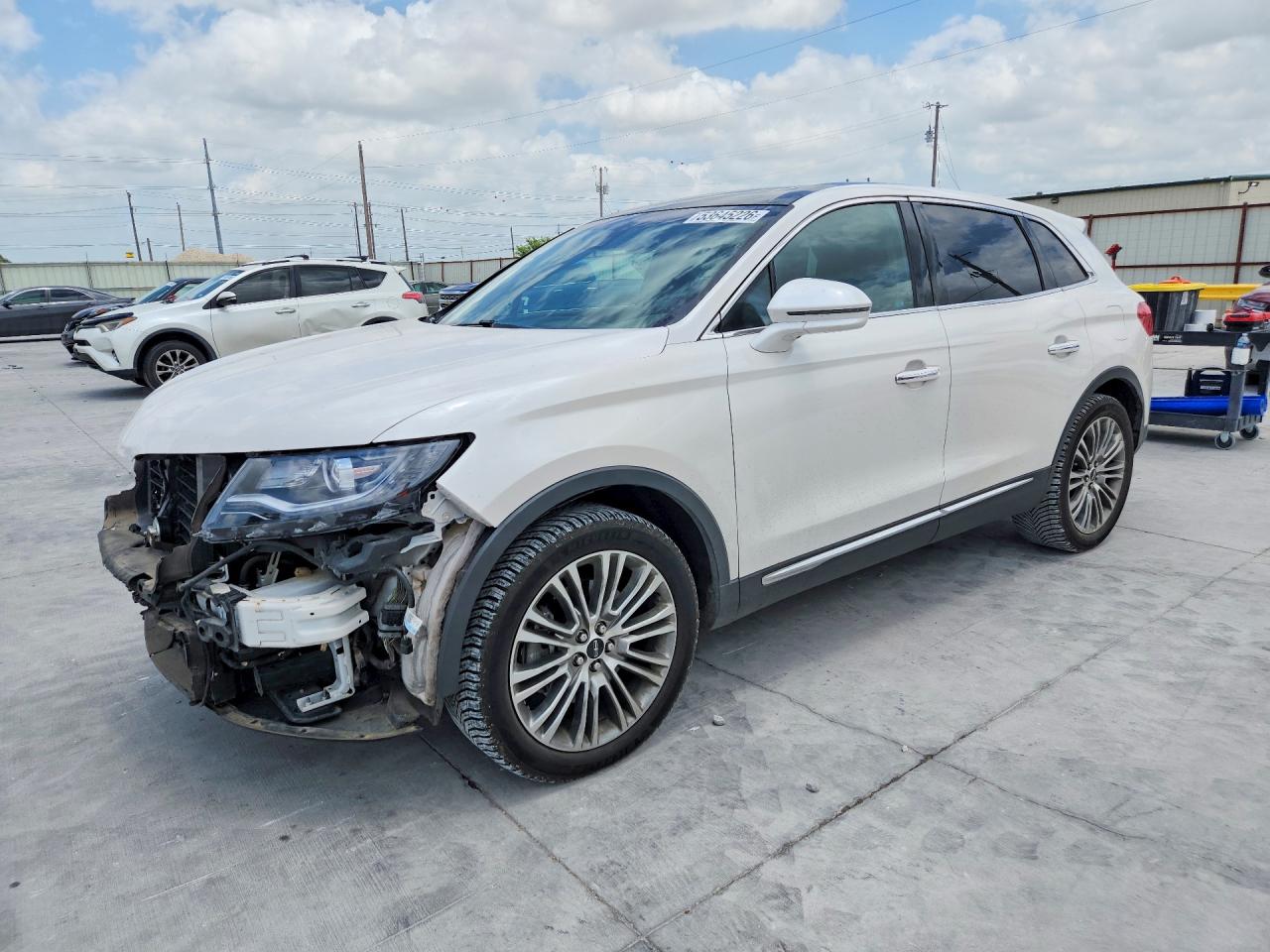 2LMPJ6LR3HBL49270 · 2017 LINCOLN MKX