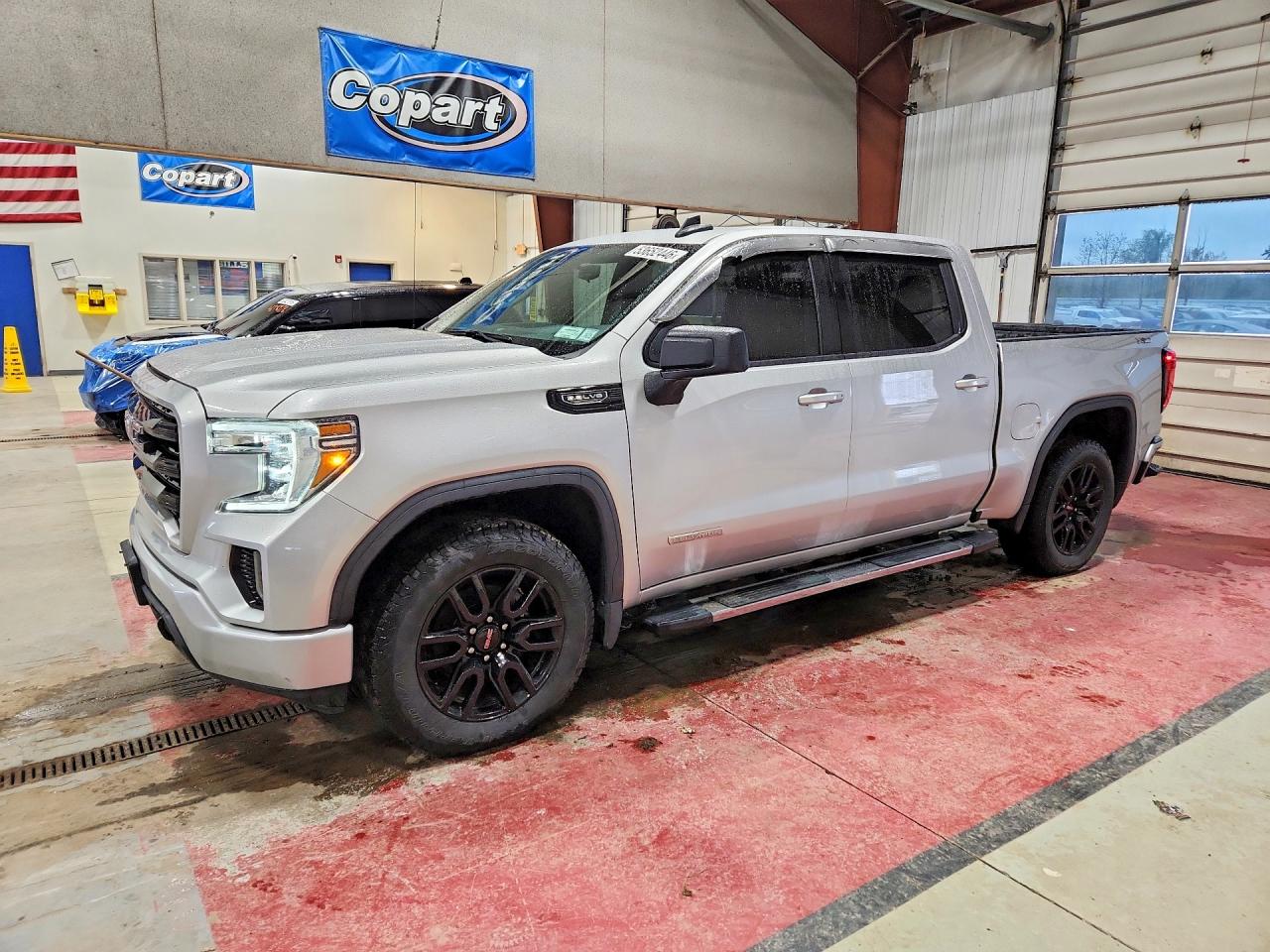 3GTU9CED0NG210833 · 2022 GMC SIERRA
