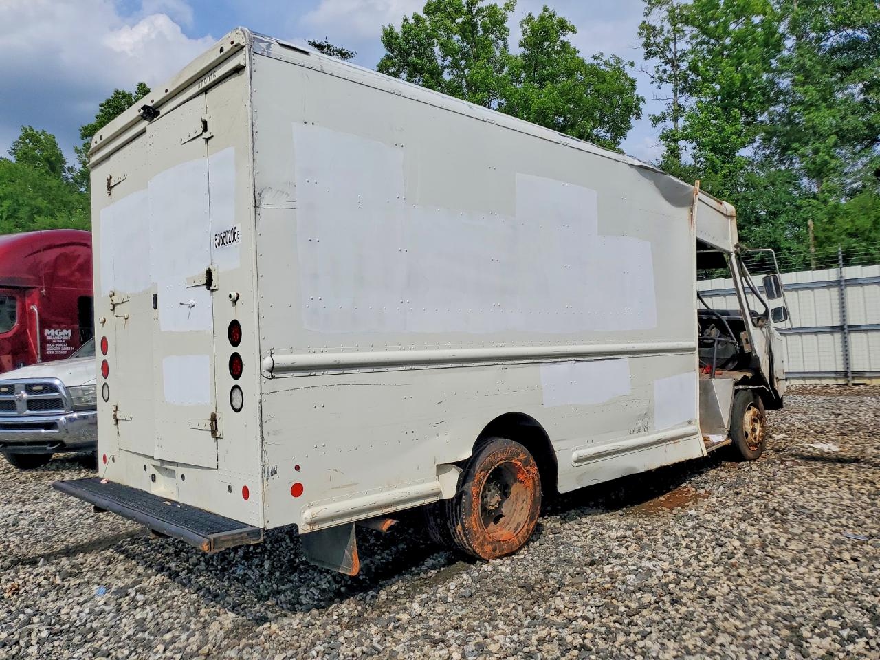 4UZAC1EA5JCKG5460 · 2018 FREIGHTLINER MT45 CHASSIS · 3/13
