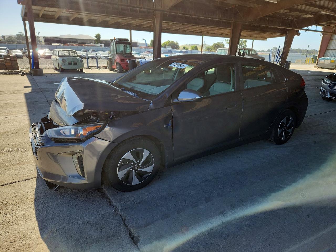 KMHC75LC2JU098918 · 2018 HYUNDAI IONIQ