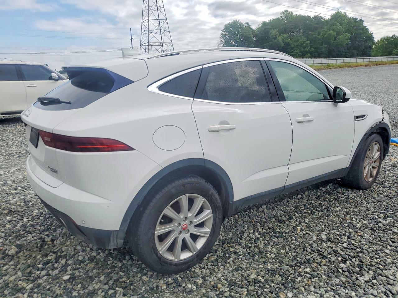 SADFJ2FX4J1Z17336 · 2018 JAGUAR E-PACE · 3/13