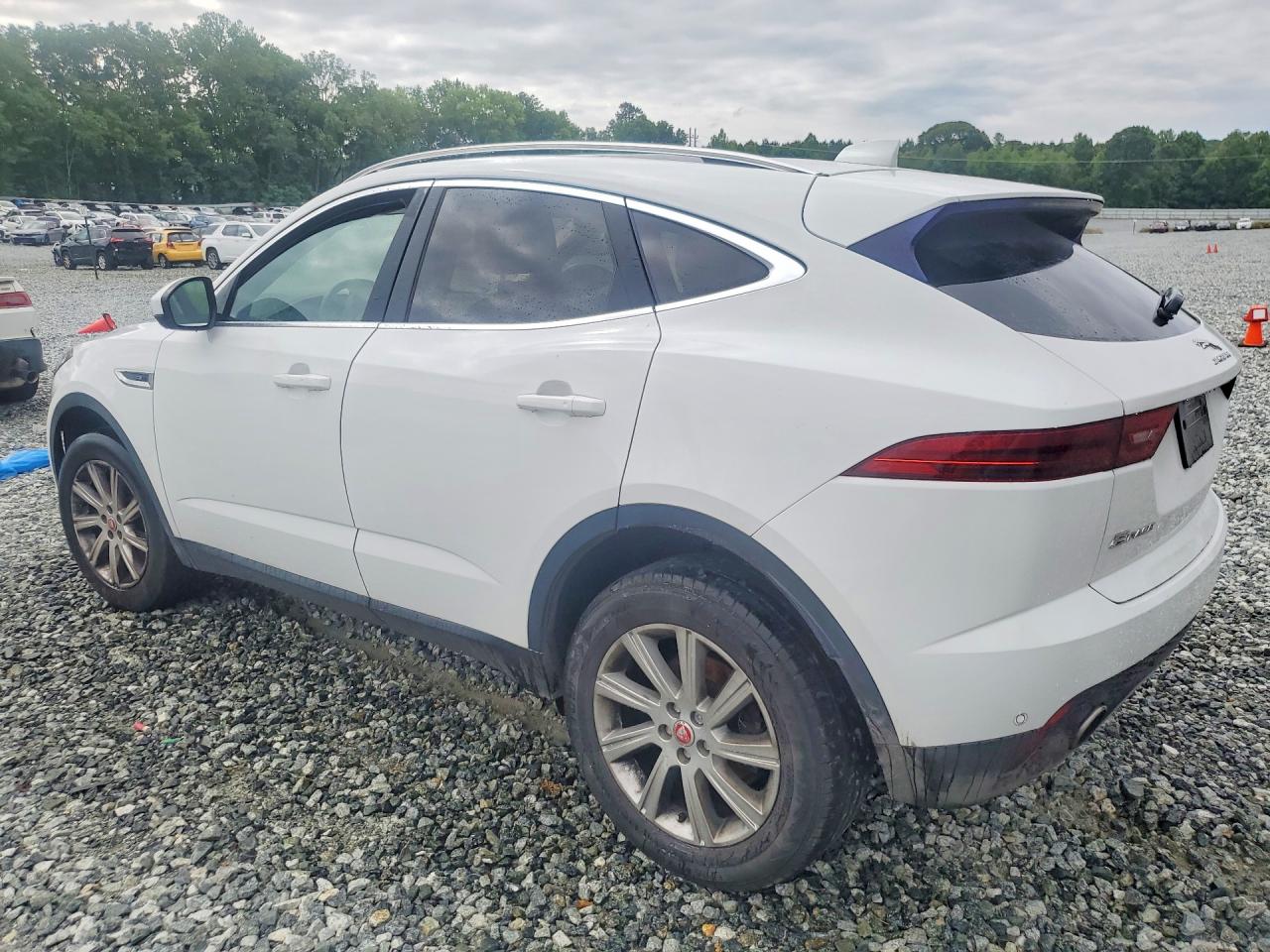 SADFJ2FX4J1Z17336 · 2018 JAGUAR E-PACE · 2/13