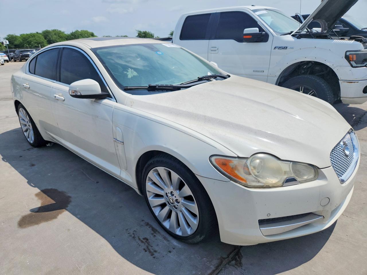 SAJWA06B09HR43232 · 2009 JAGUAR XF · 4/12