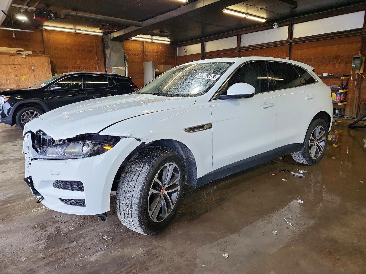SADCJ2FX8LA637327 · 2020 JAGUAR F-PACE