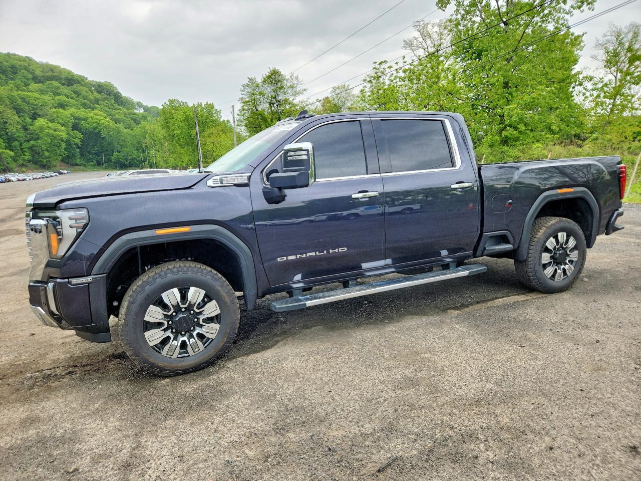 1GT4URE78SF370953 · 2025 GMC SIERRA