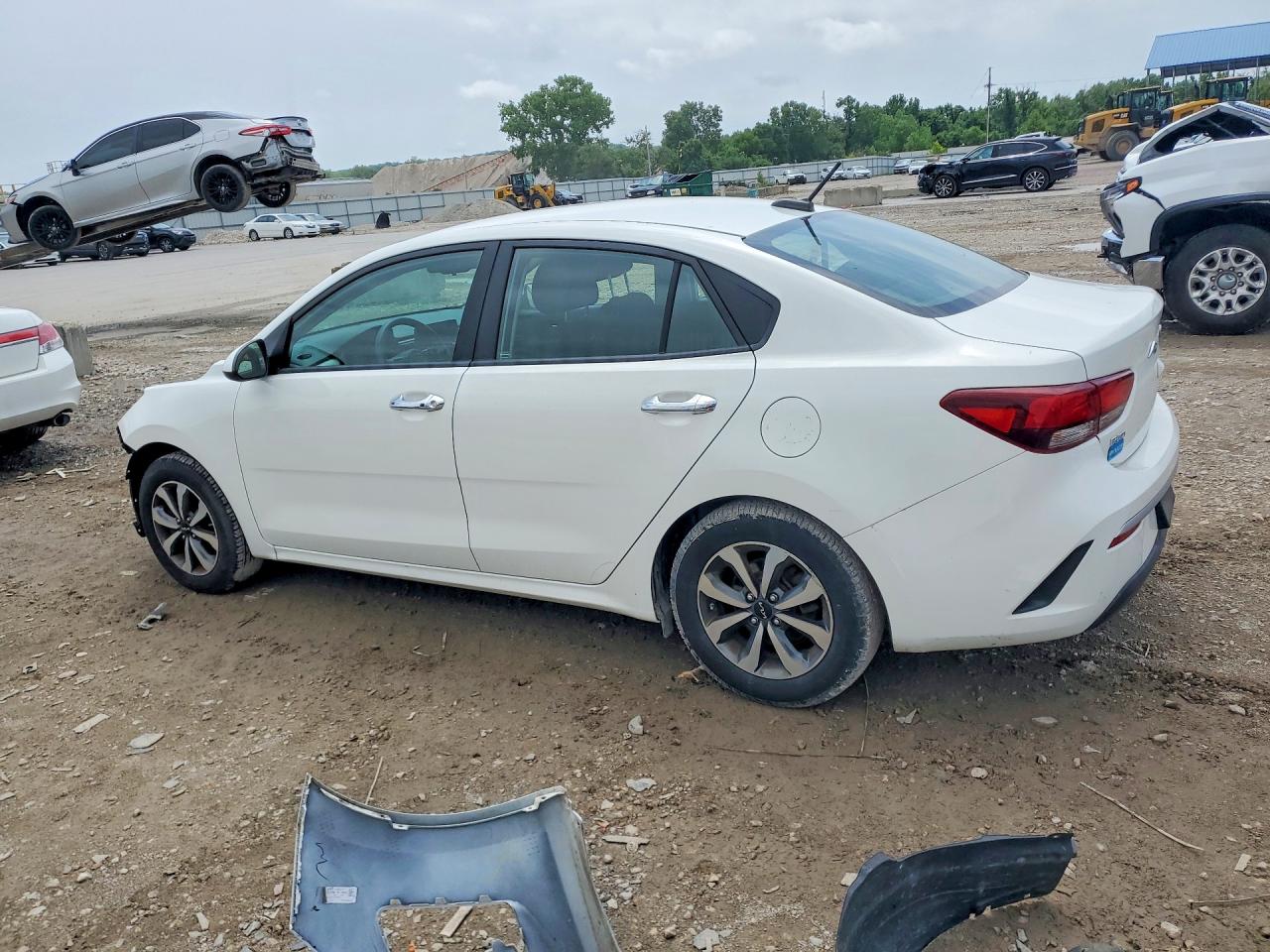 3KPA24AD0NE433419 · 2022 KIA RIO · 2/13