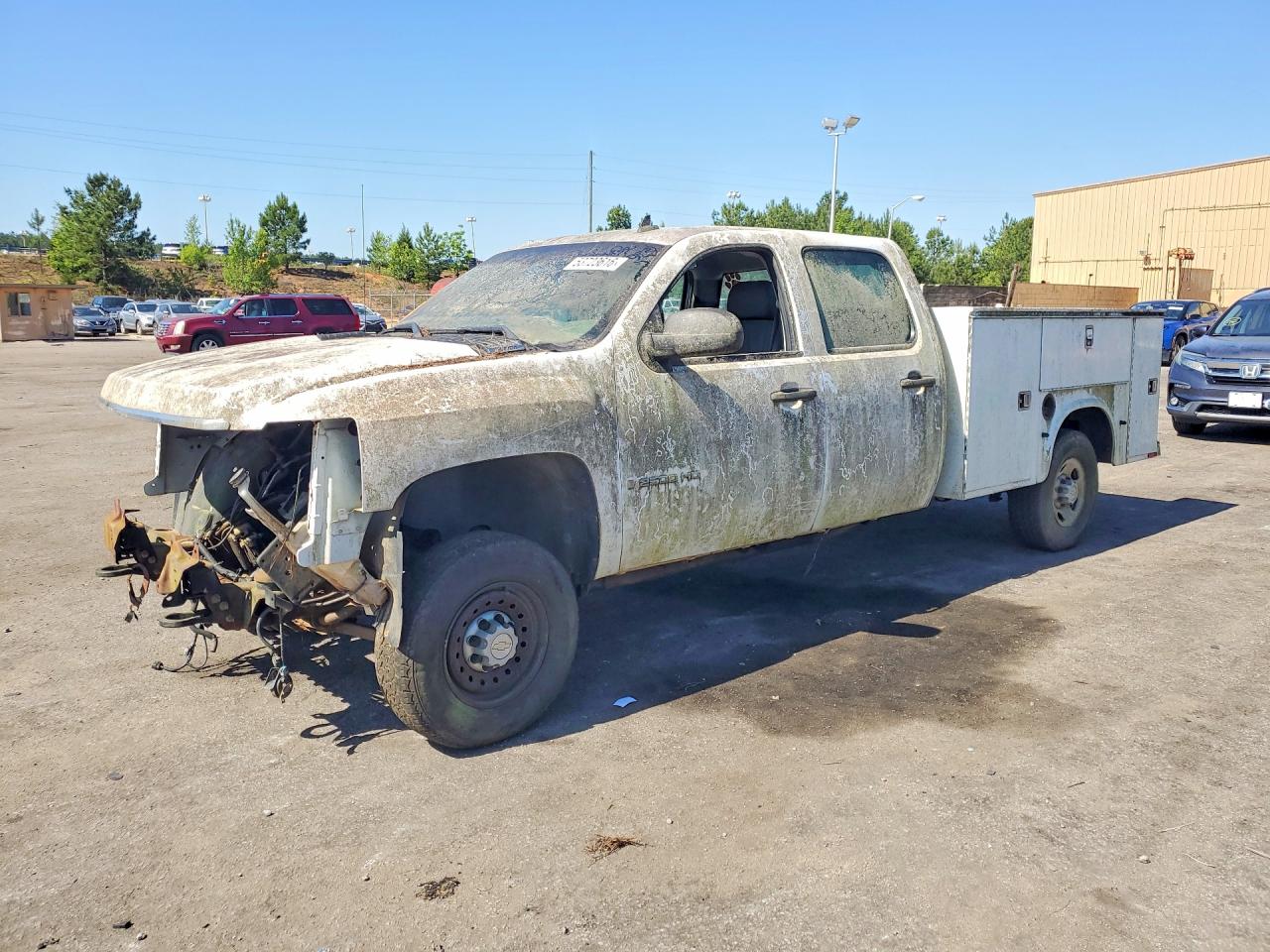 1GBHC23K38F130094 · 2008 CHEVROLET SILVERADO