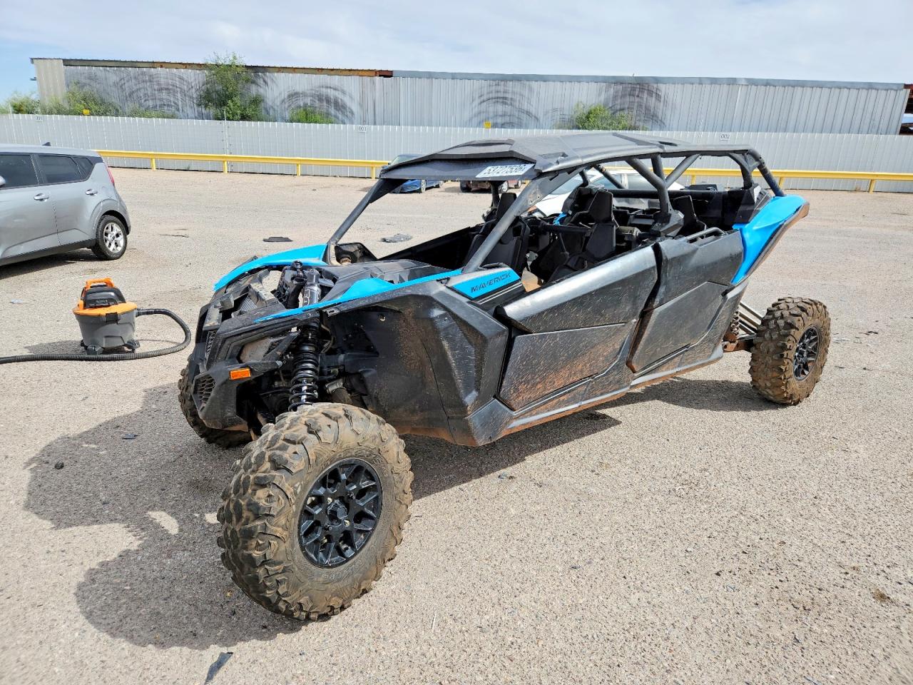 3JBVMAY44PE000661 · 2023 CAN-AM MAVERICK X3 · 2/10