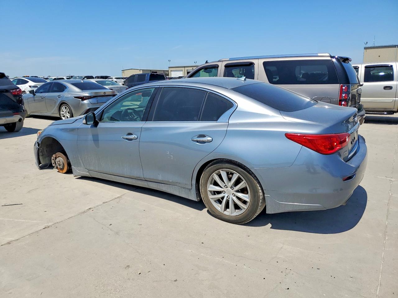 JN1BV7AR4FM406173 · 2015 INFINITI Q50 · 2/12