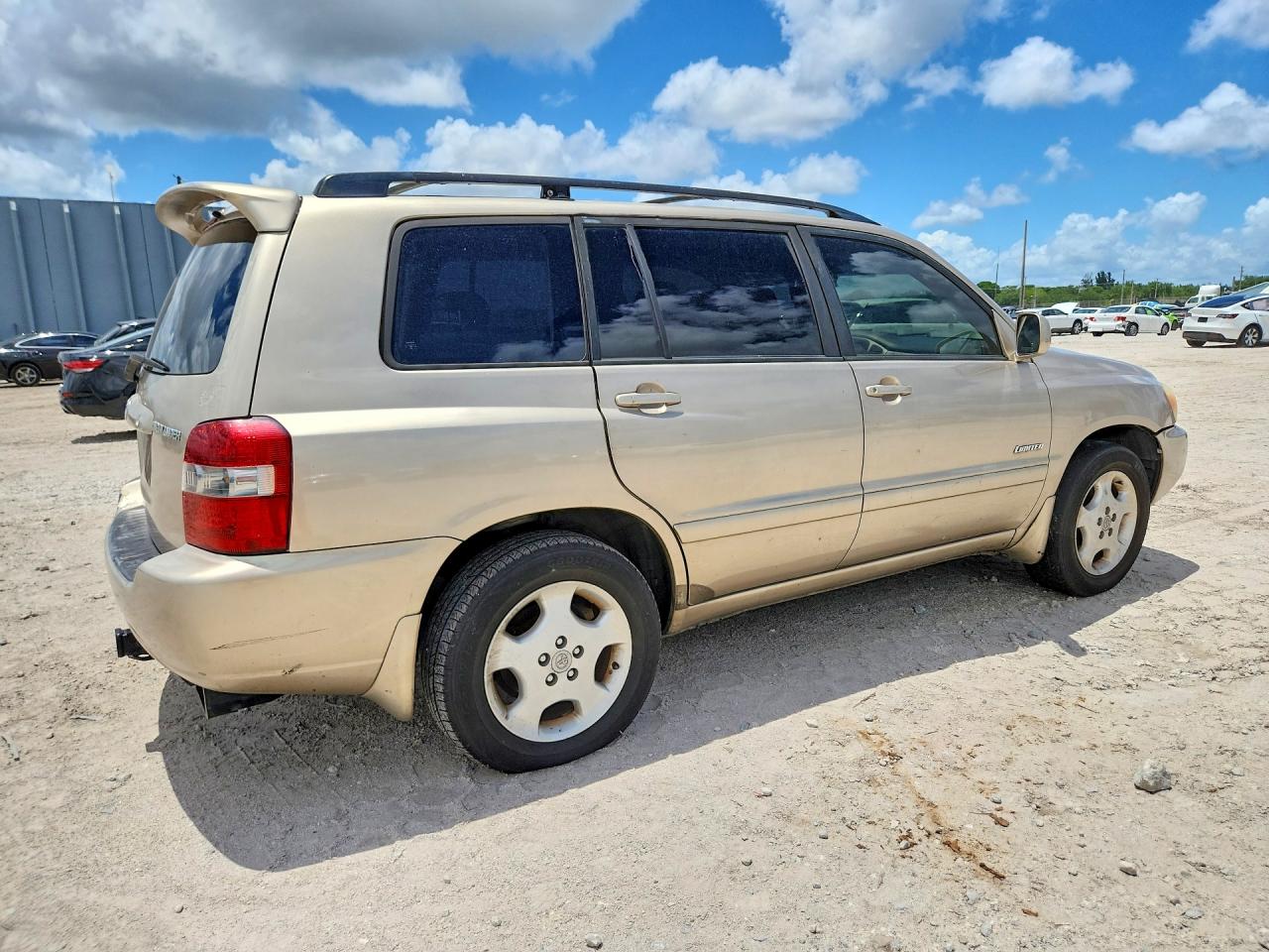 JTEDP21A760097122 · 2006 TOYOTA HIGHLANDER · 3/13