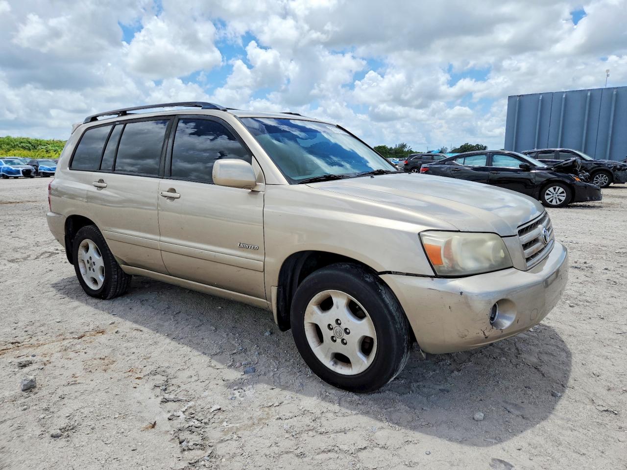 JTEDP21A760097122 · 2006 TOYOTA HIGHLANDER · 4/13