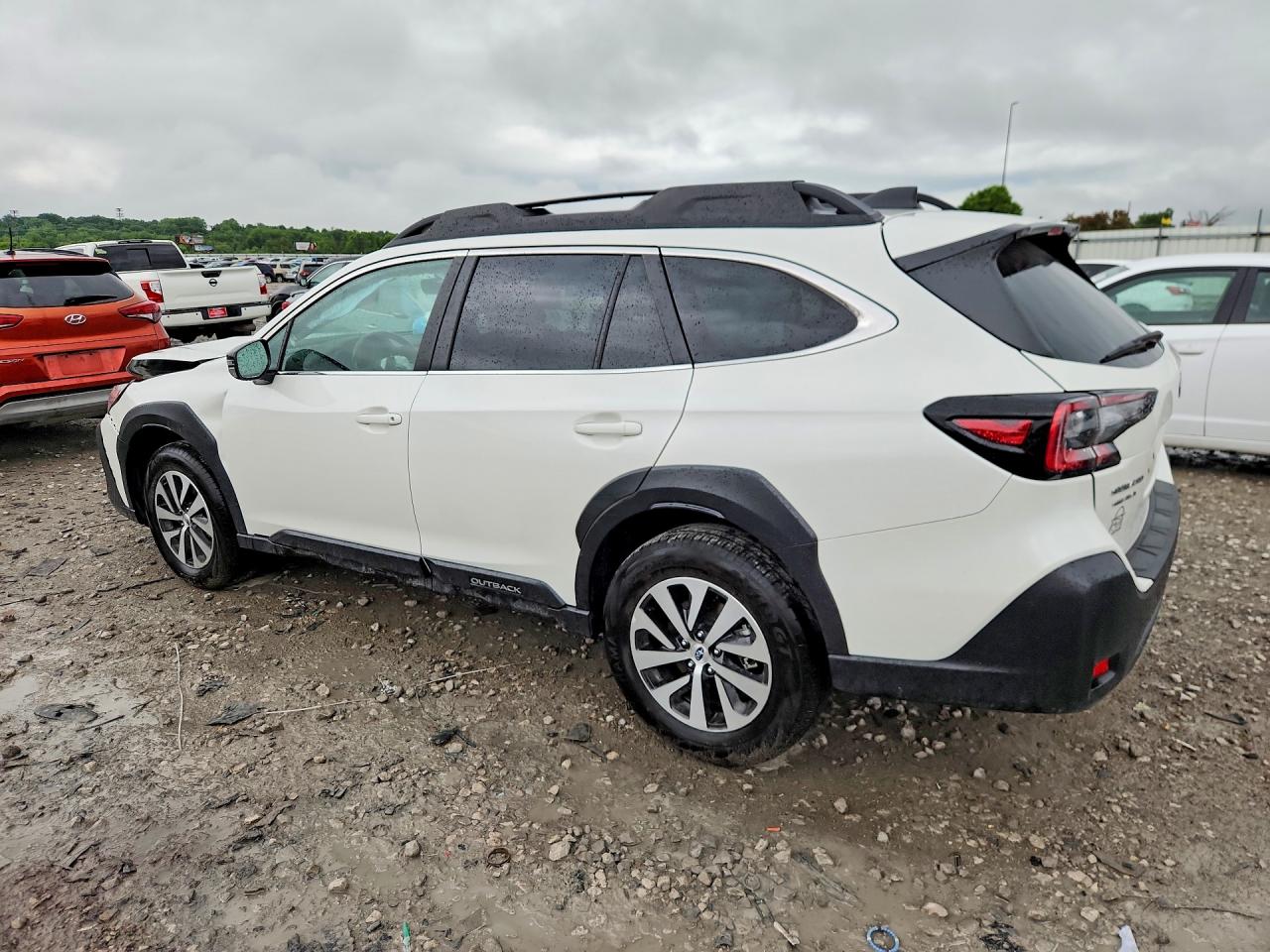 4S4BTACC0S3208727 · 2025 SUBARU OUTBACK · 2/13